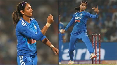 'In the 19th over, if Shreyanka was on target...': Harmanpreet Kaur focuses on positives but rues Patil's 15-run over India women's cricket team captain Harmanpreet Kaur and Shreyanka Patil during second T20I against Australia (Getty Images)