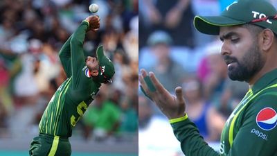 WATCH: Pakistan's embarrassing stretch of drop catches continues as Babar Azam spills an easy chance, Afridi holds his head in disbelief Babar Azam dropped the catch of Kane Williamson.