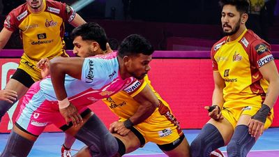 Pro Kabaddi League: Arjun Deshwal's Super 10 mastery guides Jaipur Pink Panthers to a thrilling win Jaipur Pink Panthers defeated Telugu Titans.