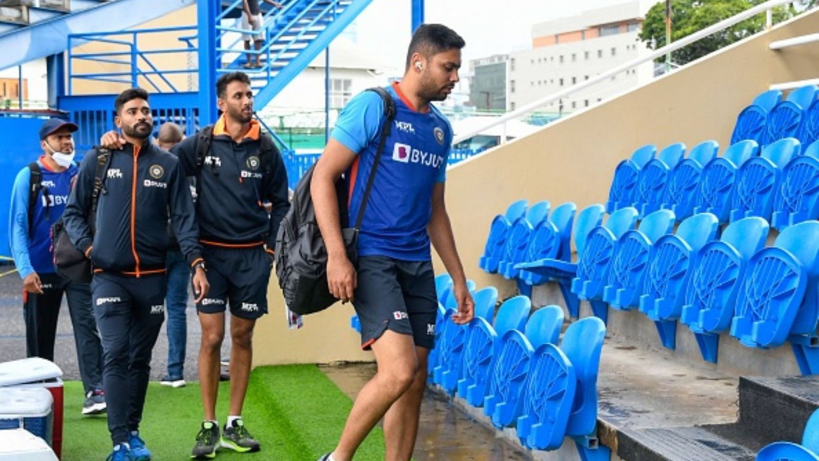 Another setback for Team India pacer as quadriceps injury forces him out of ongoing Ranji Trophy match Prasidh Krishna, known for his pace, recently made his mark in the Indian Test squad during India's tour of South Africa.