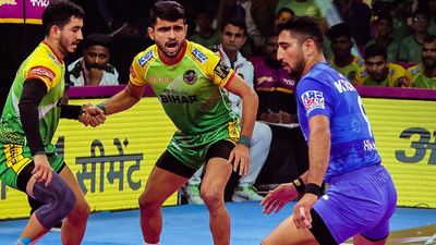 Pro Kabaddi League: Tamil Thalaivas outclass Patna Pirates with Ajinkya Pawar's stellar Super 10 Tamil Thalaivas defeated Patna Pirates.