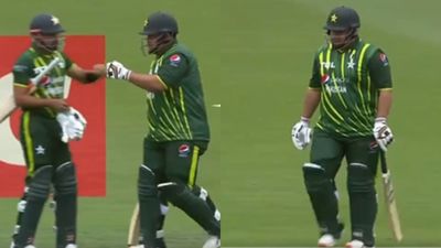 Watch: Social media goes on overdrive after DJ plays WWE superstar Big Show's theme song during Azam Khan's entry; video viral Pakistan lost the 3rd T20I against New Zealand by 45 runs.