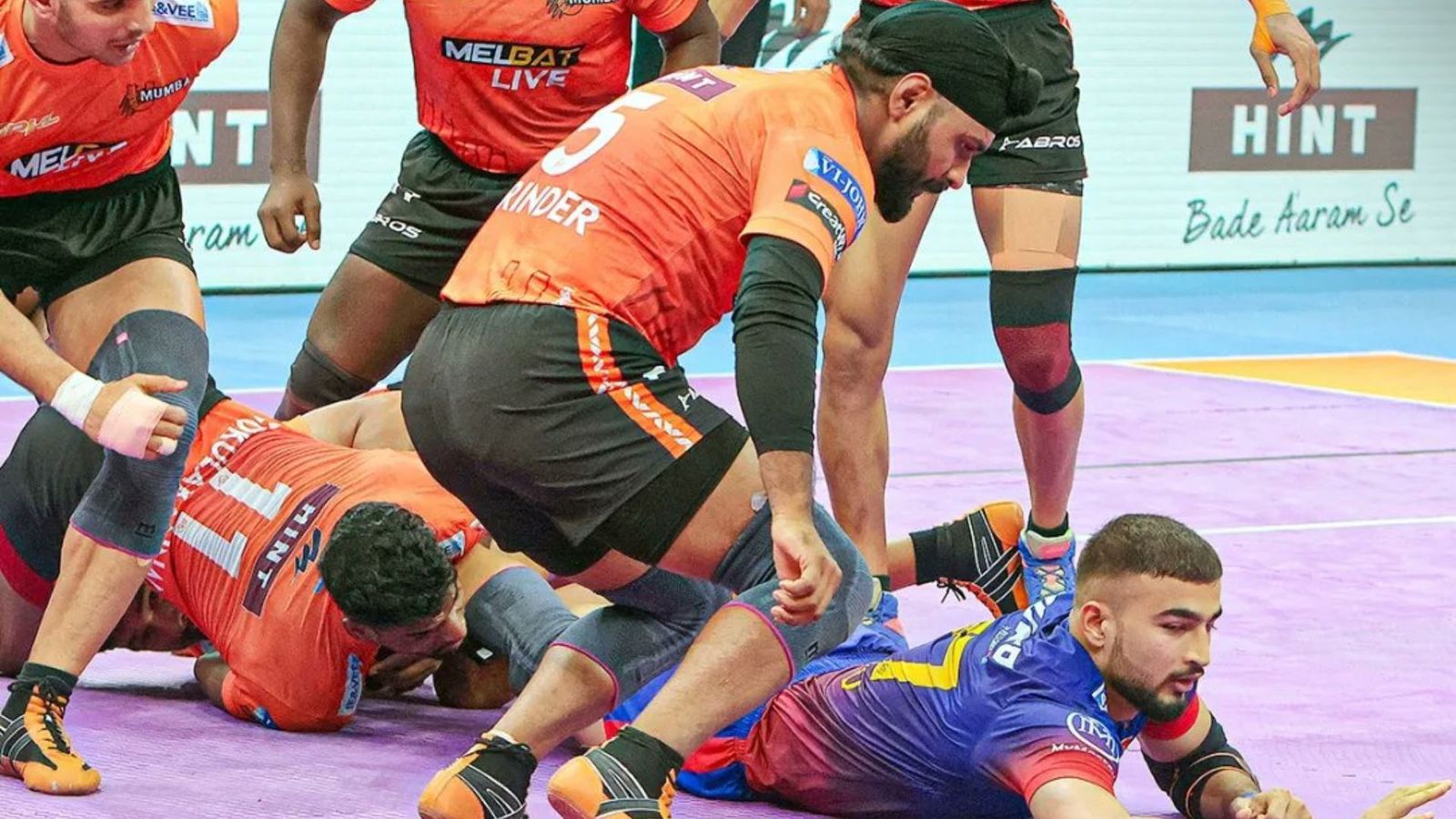 Pro Kabaddi League: Ashu Malik's 17-point blitz leads Dabang Delhi to 39-33 Win over U Mumba Pro Kabaddi League: Ashu Malik's 17-point blitz leads Dabang Delhi to 39-33 Win over U Mumba
