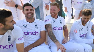Big News: England announce playing XI for first Test against India, to field 3 spinners in Hyderabad as Tom Hartley set for debut England players Mark Wood (left), James Anderson (2nd from left), captain Ben Stokes (centre) and Joe Root in this frame. (Getty)