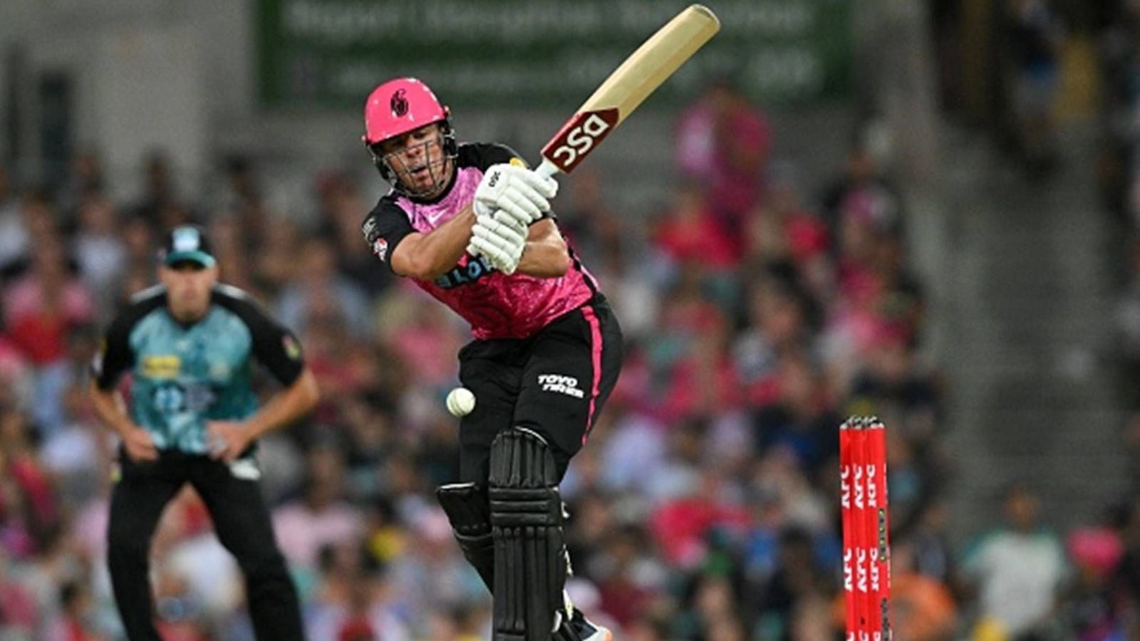 Sydney Sixers captain Moises Henriques plays in BBL 2023-24 final despite testing positive for Covid-19 Sydney Sixers captain Moises Henriques plays in BBL 2023-24 final despite testing positive for Covid-19