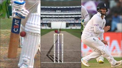 'Looked like a dead lbw and somehow, it's bouncing over the stumps': Ben Duckett questions ball-tracking technology in Hyderabad Test Ball-tracking technology shows ball going over the stumps after hitting Shubman Gill's pads (Screengrab: X)