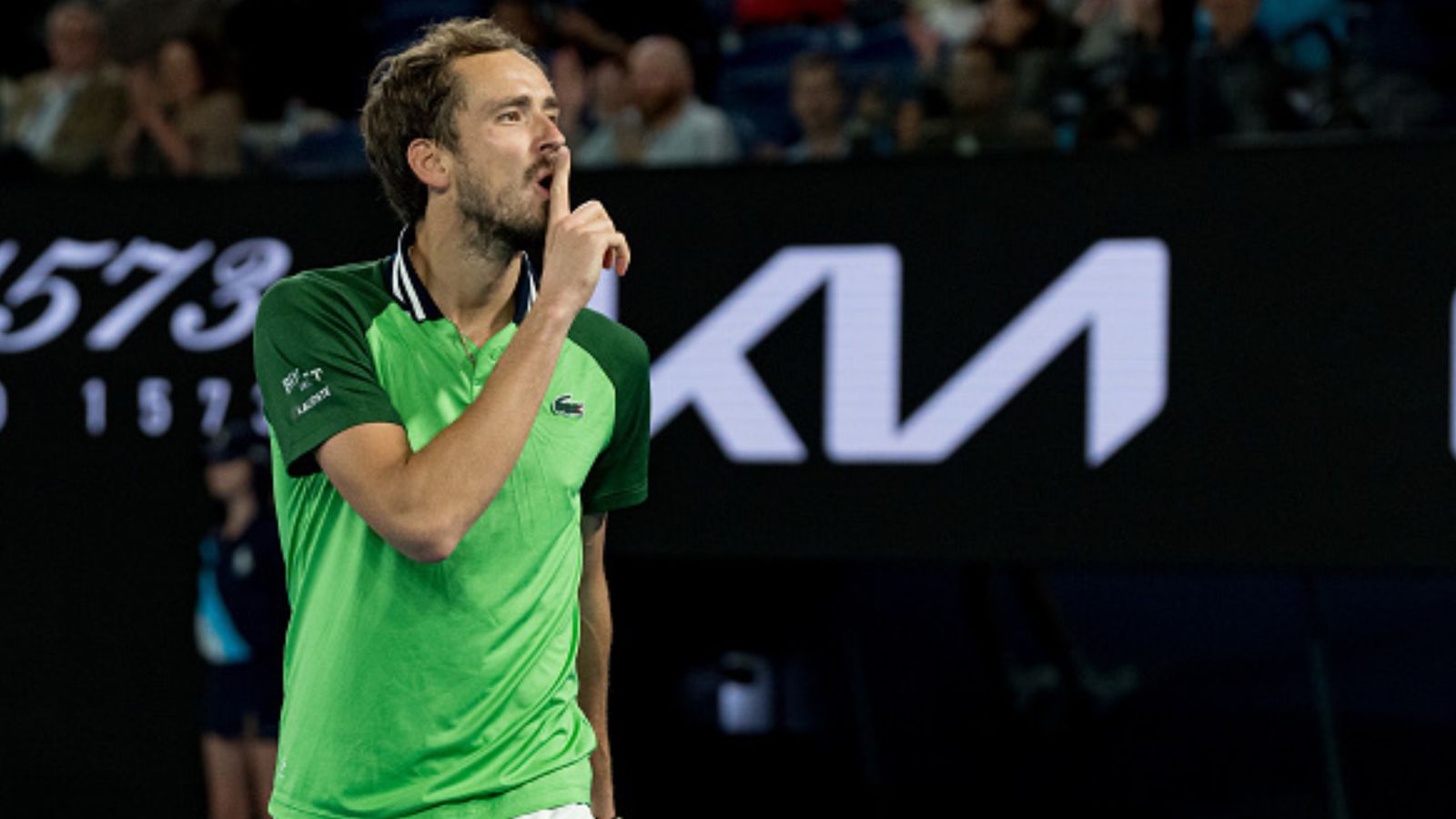 Daniil Medvedev downs Alexander Zverev in Australian Open's thrilling semis to set up final date with Jannik Sinner Daniil Medvedev celebrates winning match point in the Australian Open semifinal against Alexander Zverev in Melbourne on January 26. (Getty Images)