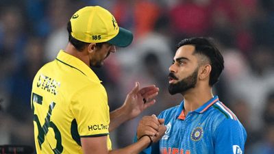 Mitchell Starc revisits stint with RCB in IPL, reveals Virat Kohli's traits on and off the field; watch video Mitchell Starc (L) and Virat Kohli (R).