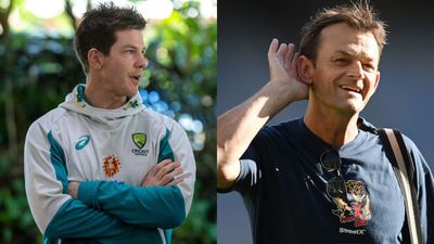 "It annoys me...makes me uncomfortable': Ex-Australia captain launches attack at Adam Gilchrist and other ex-Australia cricketers; here's why Tim Paine (L) and Adam Gilchrist (R).