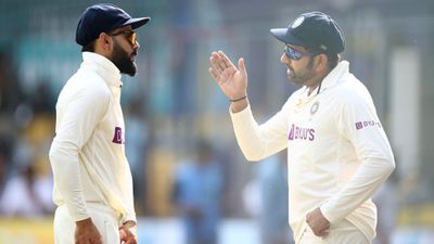 'Under Virat Kohli's captaincy, India wouldn't have lost the game': Ex-England captain's no-nonsense verdict on Rohit Sharma Virat Kohli (L) and Rohit Sharma (R).