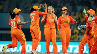 Big blow to Gujarat, star Australian pacer ruled out after undergoing skin cancer treatment Gujarat Giants' players celebrate in this frame. (Twitter)