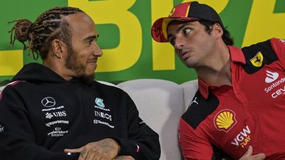 Reports: Lewis Hamilton set to join Ferrari from Mercedes in 2025 season, expected to replace Carlos Sainz Jr. Seven-time Formula One world champion Lewis Hamilton with Carlos Sainz Jr. (File Photo: Getty Images)