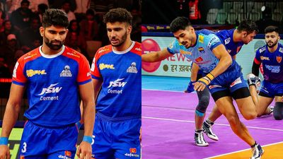 Pro Kabaddi League: Haryana Steelers stun Gujarat Giants with miraculous comeback win; Bengal Warriors breeze past Dabang Delhi Haryana Steelers defeated Gujarat Giants and Bengal Warriors defeated Dabang Delhi.
