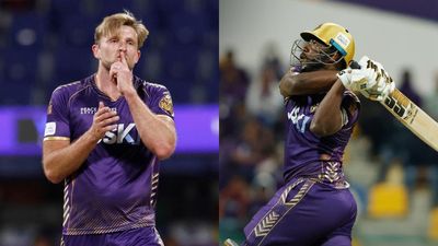 ILT20: Andre Russell, David Willey display all-rounder's might as Abu Dhabi Knight Riders defeat David Warner's Dubai Capitals by 29 runs David Willey (L) and Andre Russell (R).