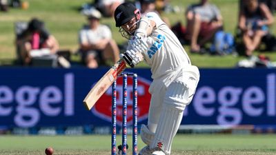 NZ vs SA: Kane Williamson overhauls Sir Don Bradman and Virat Kohli's century tally with stylish ton in comeback Test against South Africa New Zealand batter Kane Williamson.