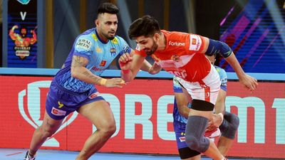 PKL 2024: Gujarat Giants, Haryana Steelers edge closer to playoffs spot with easy wins Gujarat Giants moved to the fourth spot in the PKL 2024 standings with 60 points from 19 matches (Photo Courtesy: PKL)