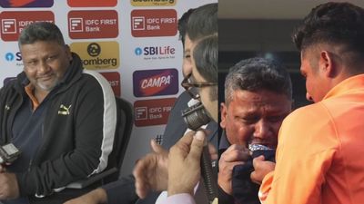 'Raat ko waqt chahiye guzarne ke liye, lekin...': Sarfaraz Khan's father responds poetically when asked about his son's late debut Left: Sarfaraz Khan's father Naushad in a commentary box. Right: Sarfaraz Khan with his father. (Photo Courtesy: Twitter)