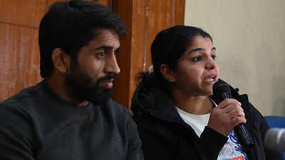 ‘Wrestlers under threat and harassment’: Sakshi Malik and Bajrang Punia write open letter to UWW members over lifting the ban on WFI Wrestlers Sakshi Malik and Bajrang Punia during a press conference. (File Photo: Getty Images)