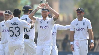 BIG NEWS: Big blow for England as another player returns home amidst ongoing Test series against India, set to miss Dharamsala Test England players celebrate the wicket of a Indian batter.