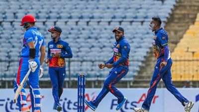 Former RCB star and No.2 ranked T20I bowler banned for verbally abusing umpire in live match; KKR batter also punished; know details here Wanindu Hasaranga and Rahmanullah Gurbaz were punished by ICC.