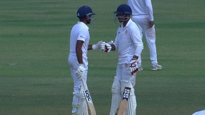 Ranji Trophy Round-up: Hardik's century puts Mumbai in complete control; Vidwath, Vysakh's incredible spells keep Karnataka in the hunt Karnataka need 268 runs more to win against Vidarbha.