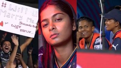 Shreyanka Patil receives on-field marriage proposal during WPL match, RCB teammates dugout erupts in laughter RCB player Shreyanka Patil gets a marriage proposal from a fan during WPL match. (Screengrab)