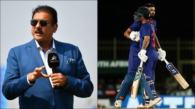 Ravi Shastri reacts to Ishan Kishan and Shreyas Iyer's omission from BCCI annual central contract, says ‘Your past achievements…’  Former India head coach Ravi Shastri; Ishan Kishan hugs Shreyas Iyer (File Photo: Getty Images)