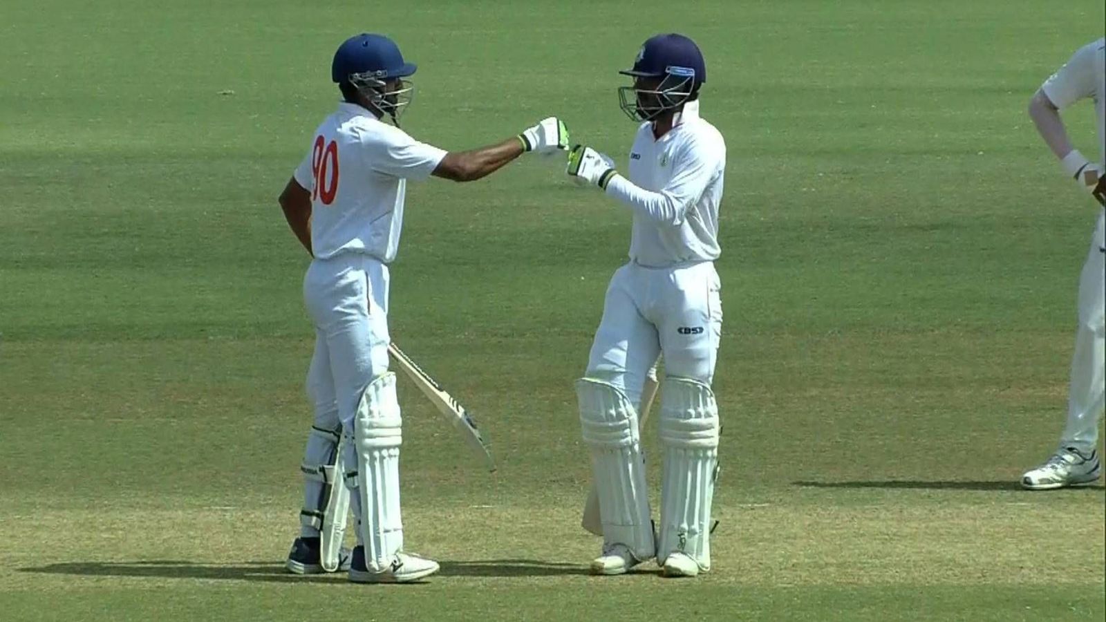 Avesh Khan remains wicketless on Day 3 as Vidarbha skipper's 77 and young batter's unbeaten 97 puts them in driver's seat against MP Yash Rathod and Akshay Wadkar during their partnership on Day 3 of Ranji Trophy semifinal against MP (Photo Courtesy: BCCI Domestic, X)