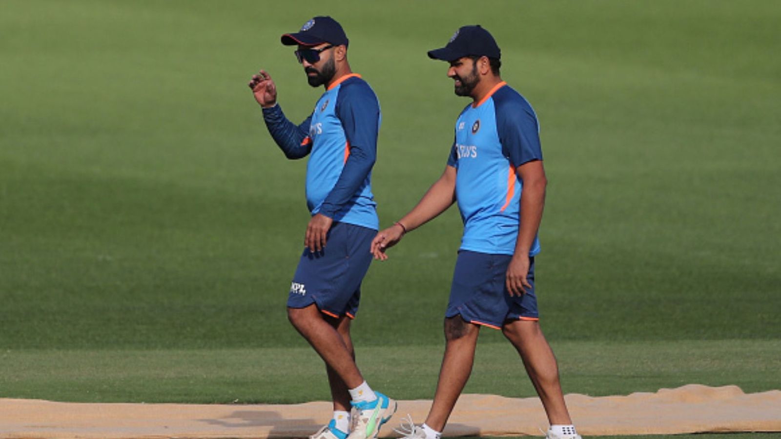 IPL 2024: Star India cricketer set to retire from Indian Premier League after upcoming season, to take final decision on international future soon Dinesh Karthik and Rohit Sharma.