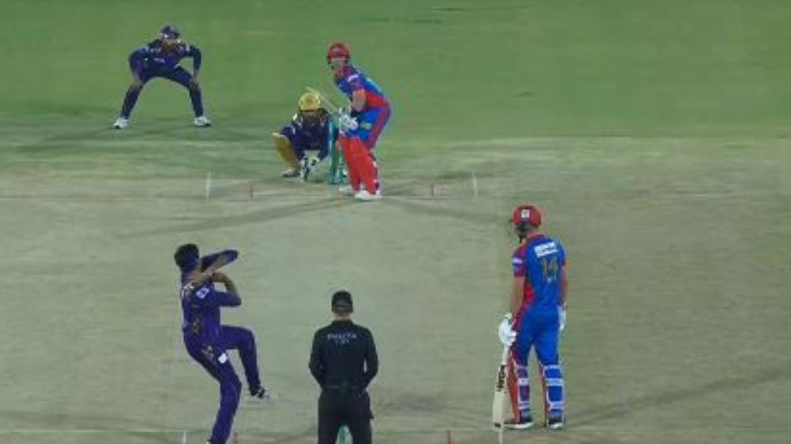 Pakistani spinner reported for suspect bowling action during PSL 2024 Quetta Gladiators' spinner Usman Tariq in action during PSL match against Karachi Kings. (Screengrab-X)