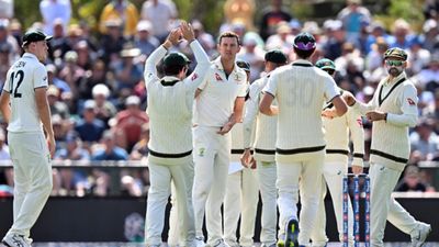 NZ vs AUS, 2nd Test: Josh Hazlewood's fifer guns down New Zealand for 162 as Australia placed at 124/4 after Day 1's play Australia's Josh Hazlewood (C) is congratulated by teammates after dismissing Tom Latham during Day 1 of the 2nd Test against New Zealand on March 8. (Getty)