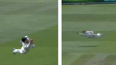 WATCH: 'Superman' Glenn Phillips takes flight, secures outrageous one-handed catch to leave onlookers in complete disbelief; video viral New Zealand cricketer Glenn Phillips.