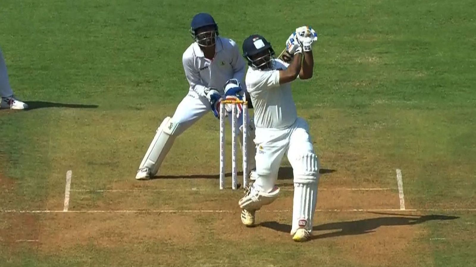 Ranji Trophy Final: Sachin Tendulkar reacts after Mumbai batters, including Shreyas Iyer and Ajinkya Rahane, squander chance to consolidate Shardul Tahkur pushed Mumbai's score past 200 in first innings of Ranji Trophy final.