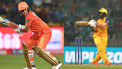 WPL 2024: Deepti Sharma's fighting 88 goes in vain as Gujarat Giants beat UP Warriorz to keep RCB alive in playoff race Gujarat Giants' Beth Mooney (left) and UP Warriorz's Deepti Sharma in this frame. (Getty)