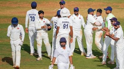 Mumbai become Ranji Trophy champions for 42nd time with 169-run win over Vidarbha in ultimate final, end title drought Mumbai beat Vidarbha to win Ranji Trophy 2024 title. (X)