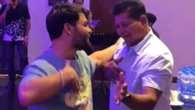 WATCH: Rinku Singh dances on 'jab bhi koi ladki dekhu...' song with coach Chandrakant Pandit ahead of IPL 2024; hilarious video goes viral Rinku Singh and Chandrakant Pandit.