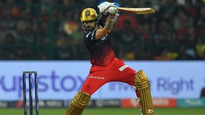 Ex-SRH coach warns all IPL teams of 'Virat Kohli' threat, says 'when he does that, he's unstoppable' Royal Challengers Bengaluru's batting maestro in action in this frame. (Getty)