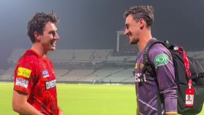 IPL 2024: Pat Cummins reflects on facing Mitchell Starc during KKR vs SRH clash, says ‘going to be weird seeing him in other dugout’ Sunrisers Hyderabad skipper Pat Cummins (L) and Kolkata Knight Riders’ Mitchell Starc. (Photo Courtesy: X)