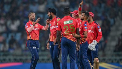 Big blow to PBKS amidst IPL 2024's clash against LSG, superstar player gives massive injury scare, taken off the field Punjab Kings' Arshdeep Singh (2L) celebrates with teammates after taking the wicket of LSG's KL Rahul during the IPL 2024 match in Lucknow on March 30,. (Getty)