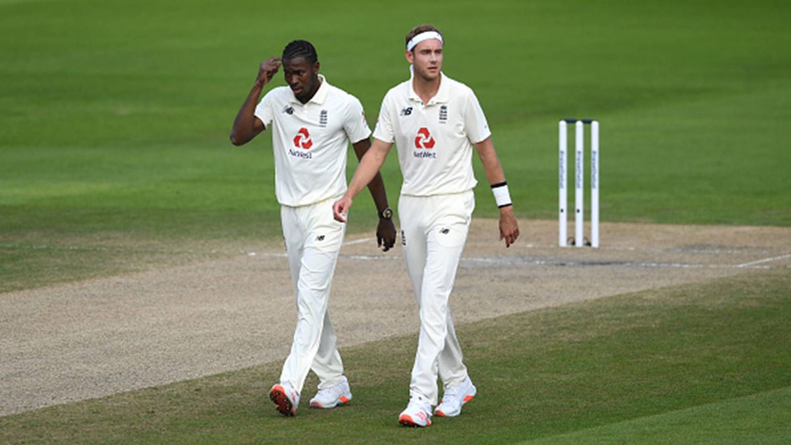 'He's played bits and bobs but...': Stuart Broad calls 'friend' Jofra Archer's fitness a concern ahead of T20 World Cup Jofra Archer and Stuart Broad during a Test match (File Photo: Getty Images)