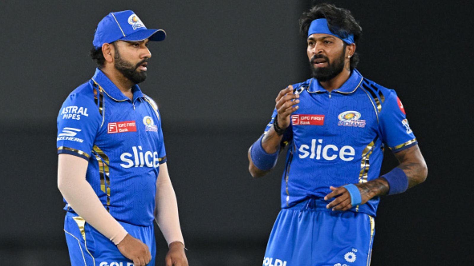 'Bade Gande hai': Mumbai Indians' Rohit Sharma refuses to share room with two teammates 'Bade Gande hai': Mumbai Indians' Rohit Sharma refuses to share room with two teammates