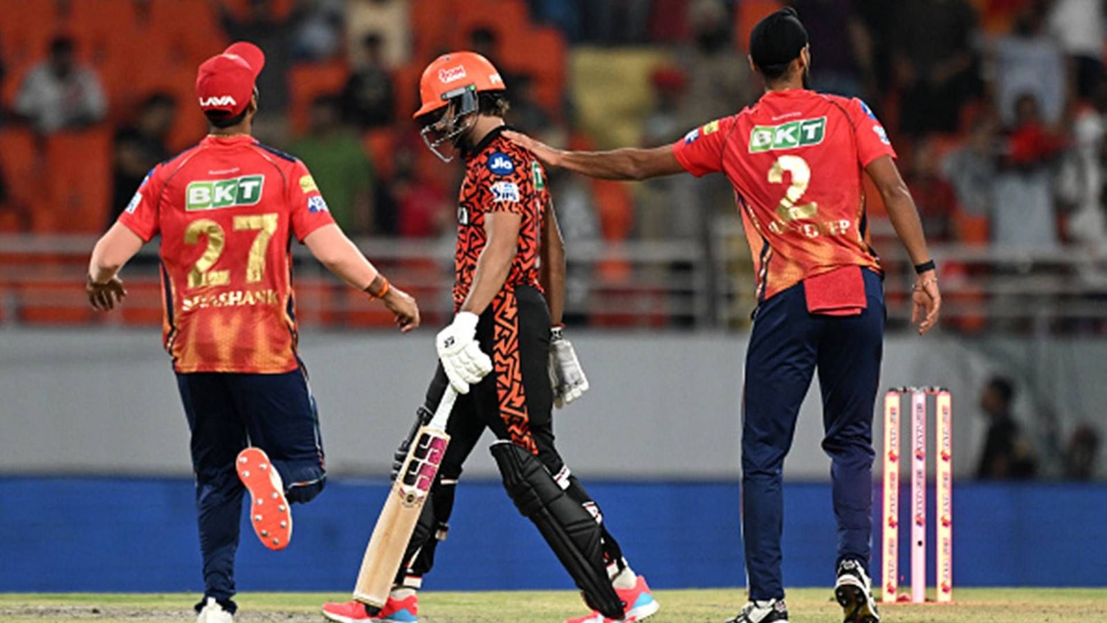 Cummins' SRH survive finishers Ashutosh, Shashank's big-hitting in slog overs despite sloppy fielding, beat PBKS by 2 runs in nail-biting encounter Arshdeep Singh lauds Nitish Kumar Reddy after taking his wicket (Getty Images)