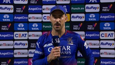'We need 215-220. 190 wasn't enough': Faf du Plessis blames batters for loss as RCB don't have many weapons in bowling department RCB skipper Faf du Plessis in the post-match presentation (Screengrab: X)