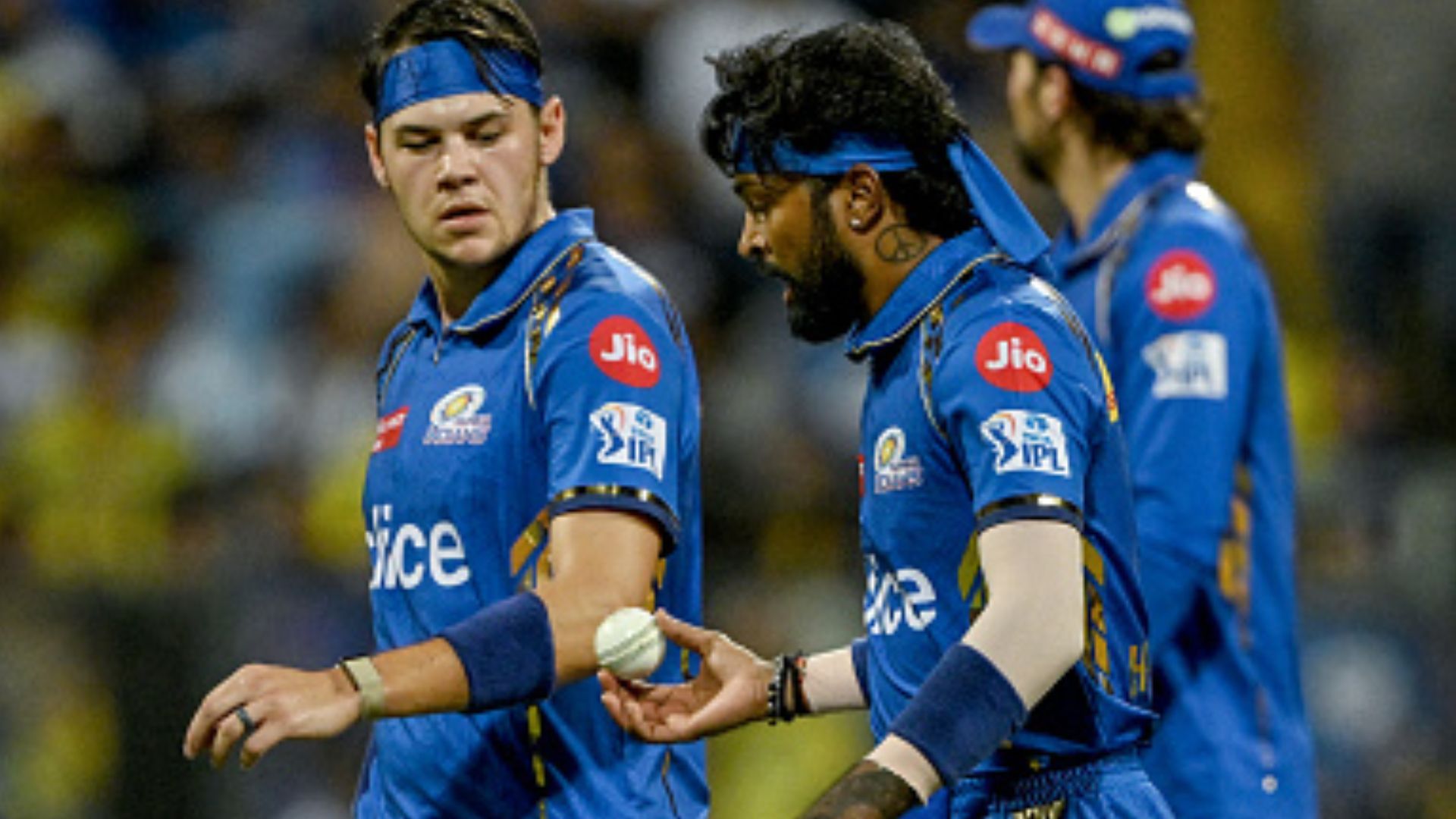 Brian Lara highlights lack of support for Jasprit Bumrah as reason behind Mumbai Indians' struggles, says 'MI will have to improve' Gerald Coetzee (L) and Hardik Pandya (R). (PC: Getty).