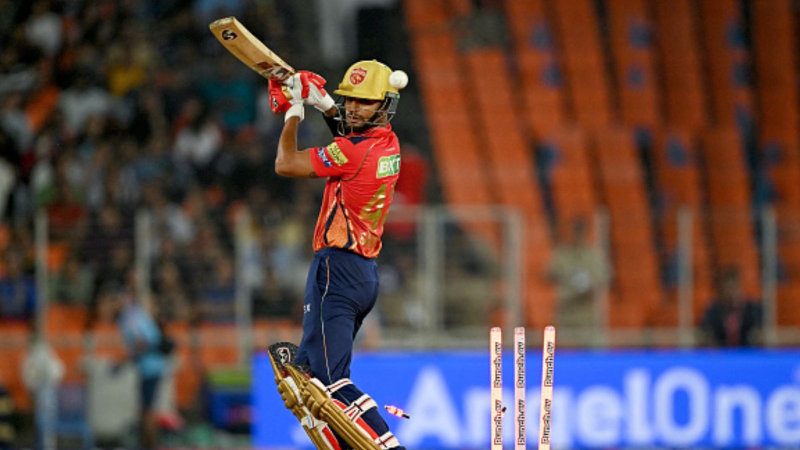 Shikhar Dhawan ruled out of big clash against Mumbai Indians? Bowling coach drops major injury update on PBKS captain Shikhar Dhawan ruled out of big clash against Mumbai Indians? Bowling coach drops major injury update on PBKS captain