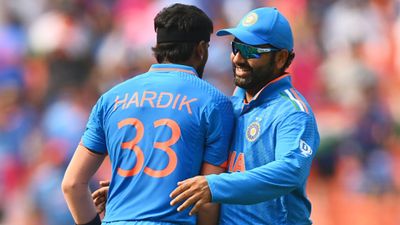 Rohit Sharma clear cut stance on Hardik Pandya's alternatives for T20 World Cup, says 'Shivam Dube and Washington Sundar are not..' India skipper Rohit Sharma (right) and star all-rounder Hardik Pandya in this frame. (Getty)