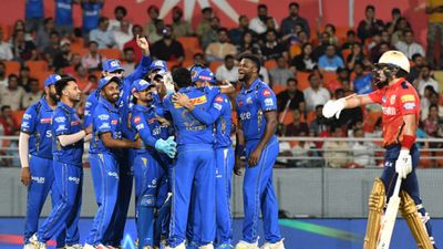 IPL 2024 Points Table: Mumbai Indians show late surge in standings, Punjab Kings slip to 9th after back-to-back defeats Mumbai Indians' players celebrate after the dismissal of Punjab Kings' captain Sam Curran (R) during the IPL 2024 on April 18. (Getty)