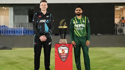 IPL 2024, PAK vs NZ: Babar Azam wins toss and elects to field, New Zealand make one change; know playing XIs here Michael Bracewell (L) and Babar Azam (R). (PC: Getty).