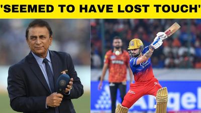 Virat Kohli's S/R in SRH clash draws mixed response from former cricketers SportsTak