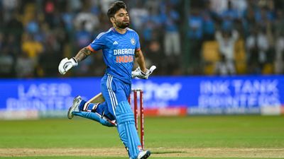 'Kaha tha usne apni maa se ki uska dil tuta hai': Rinku Singh's father reveals first conversation with son after India's T20 World Cup 2024 squad snub Rinku Singh in frame (Getty)